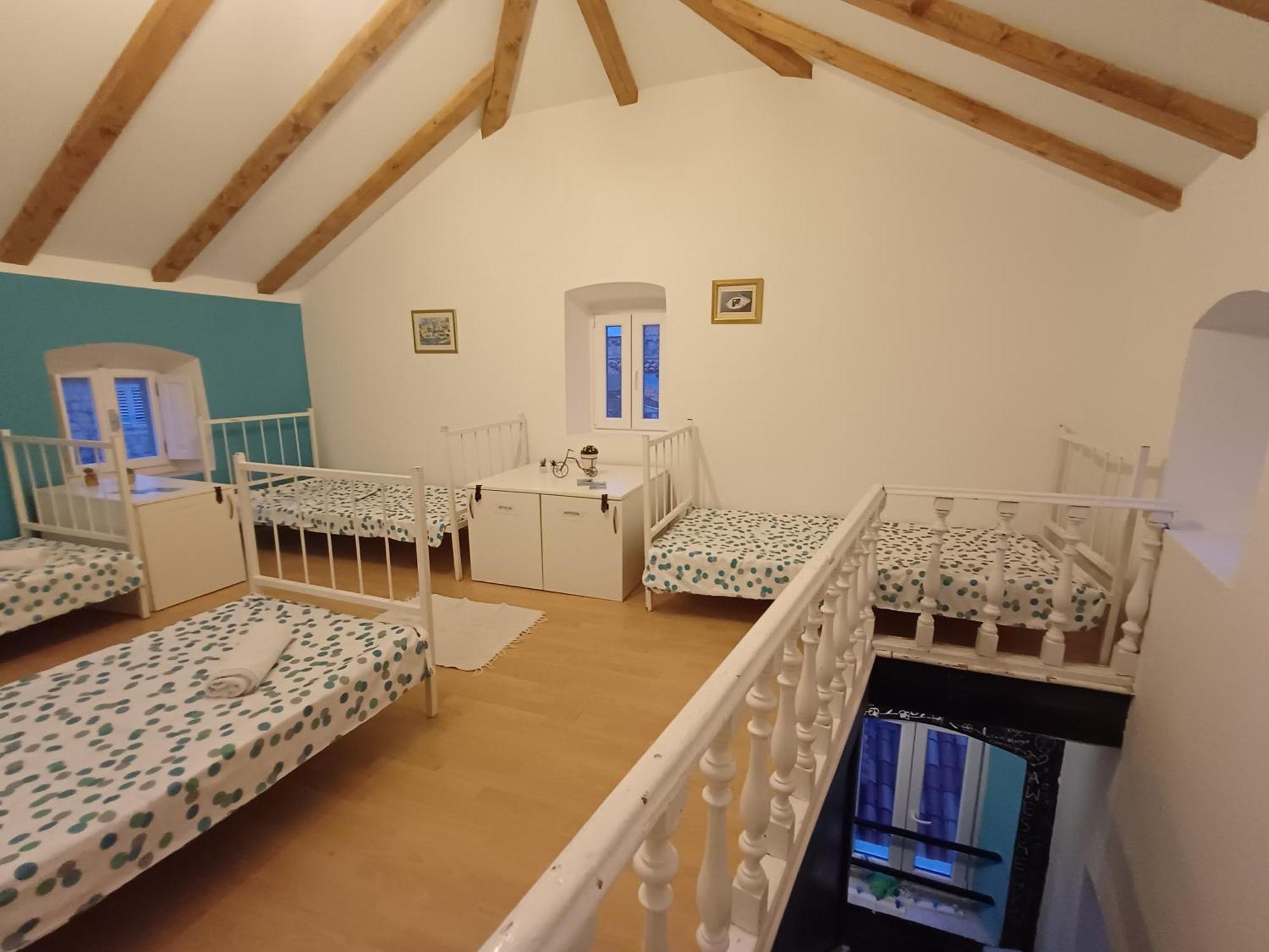 City Walls Hostel ドゥブロブニク エクステリア 写真