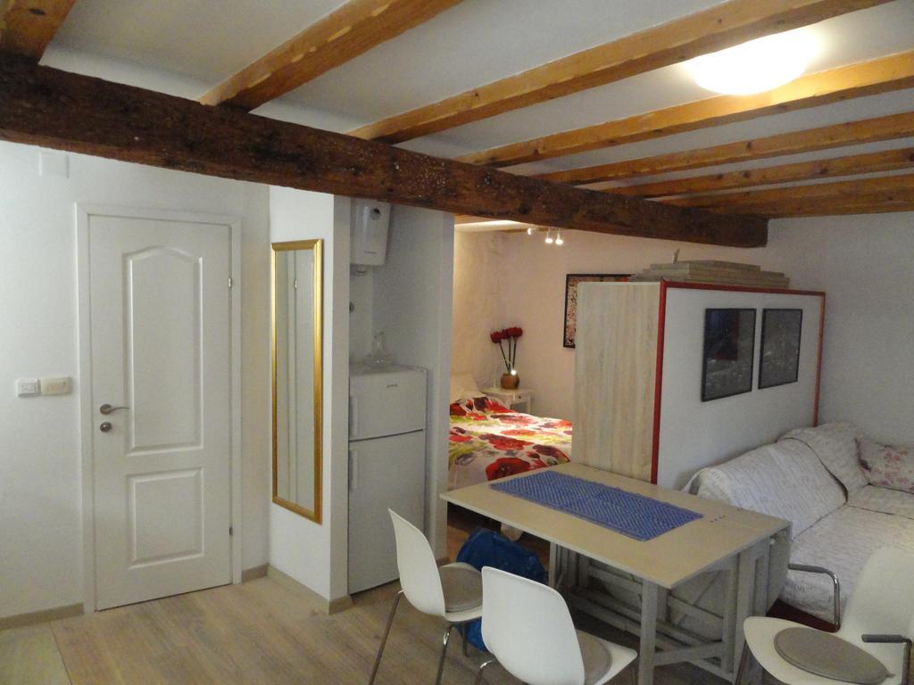 City Walls Hostel ドゥブロブニク エクステリア 写真